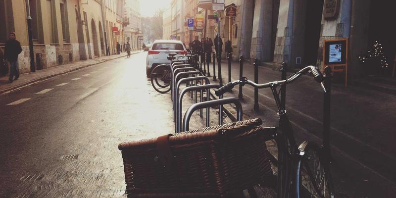 从边界到身份:零信任架构实战指南,前端开发者也能看懂的企业安全革命